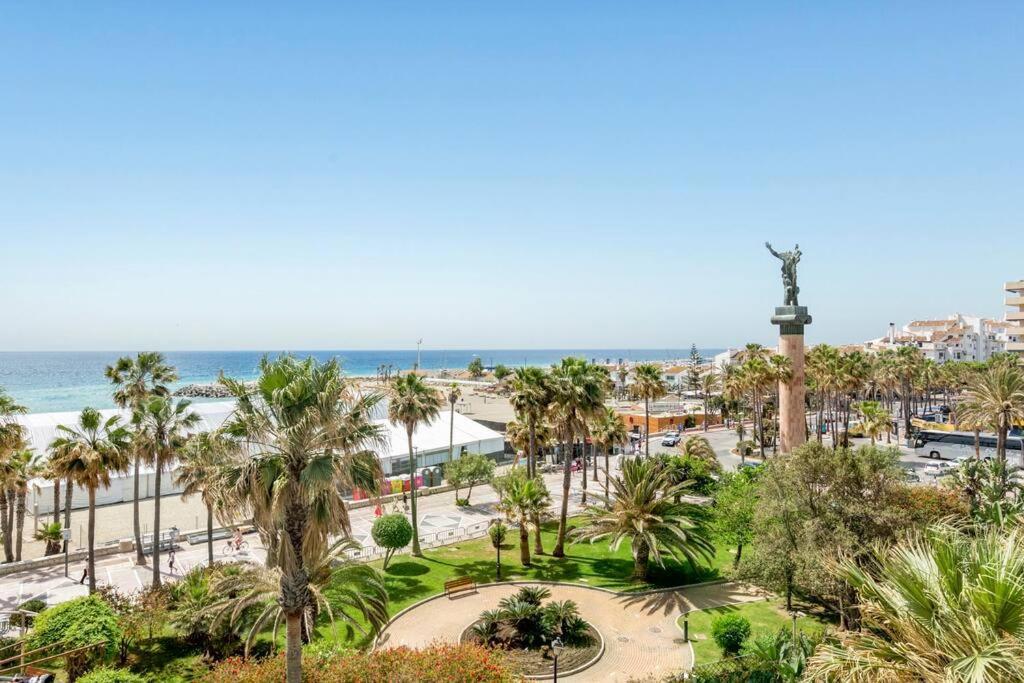 Beachfront Penthouse With Sea Views Puerto Banus *