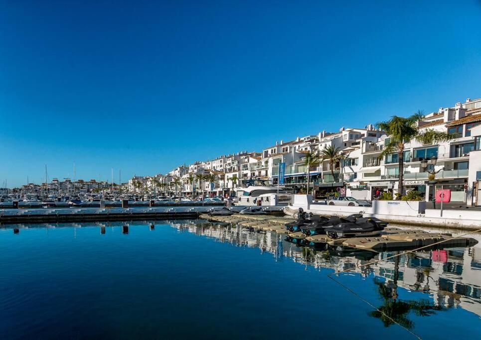 Apartment Beachfront Penthouse With Sea Views Puerto Banus Marbella