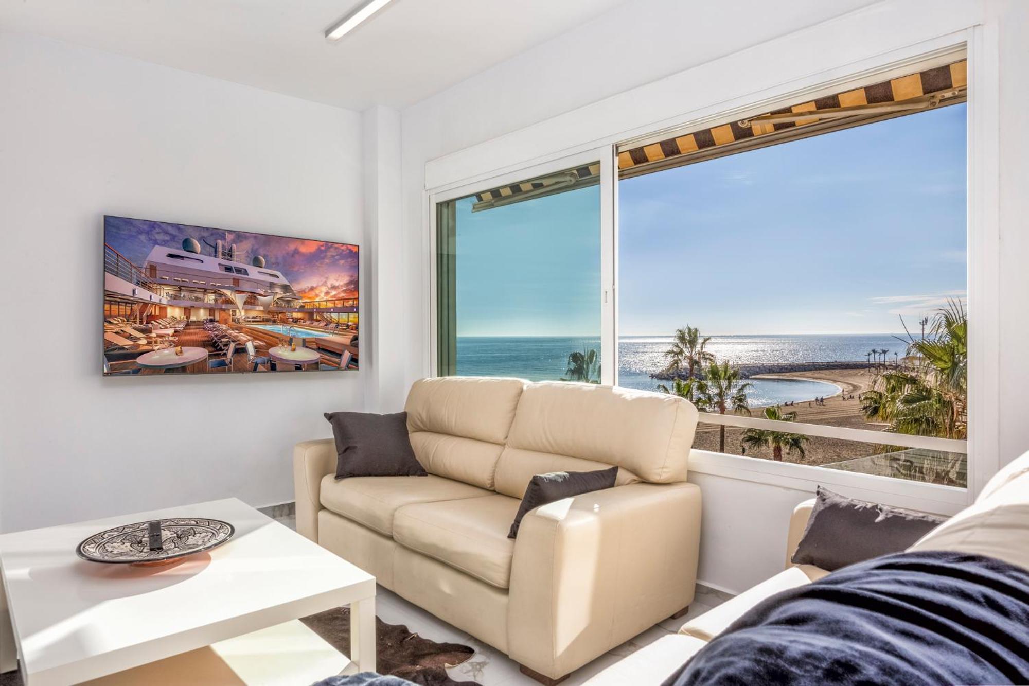 Apartment Beachfront Penthouse With Sea Views Puerto Banus *