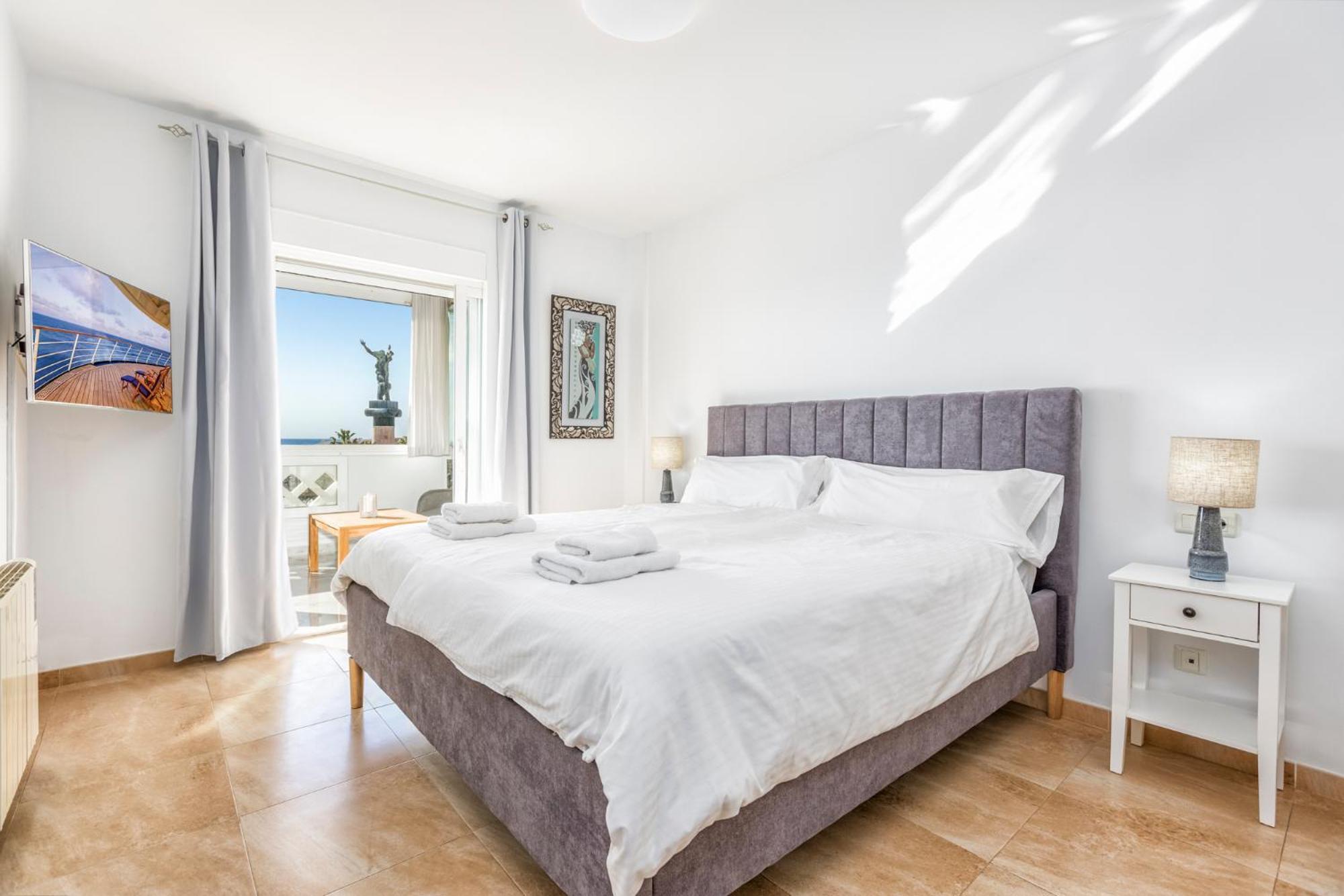 Beachfront Penthouse With Sea Views Puerto Banus * Marbella